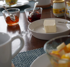 Petit déjeuner au Clos la Chapelle